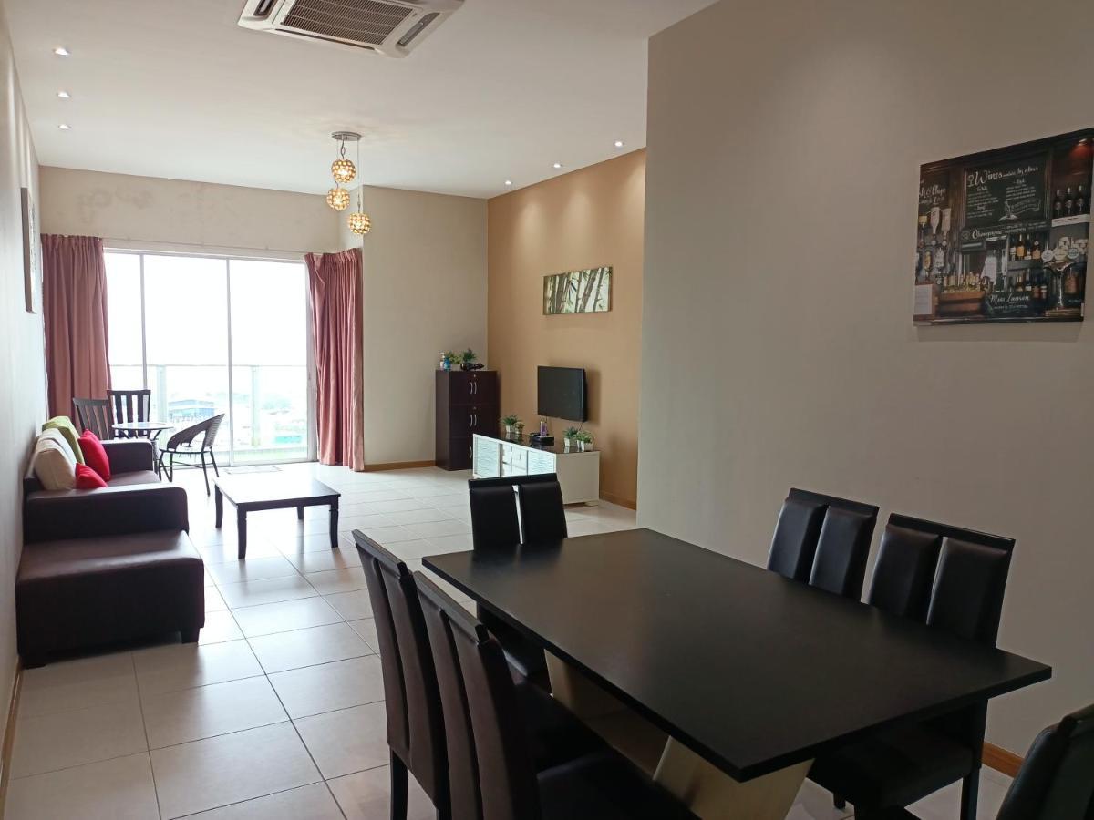 High Level Seaview Apartment *