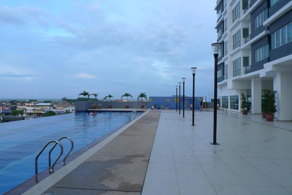 High Level Seaview Apartment *