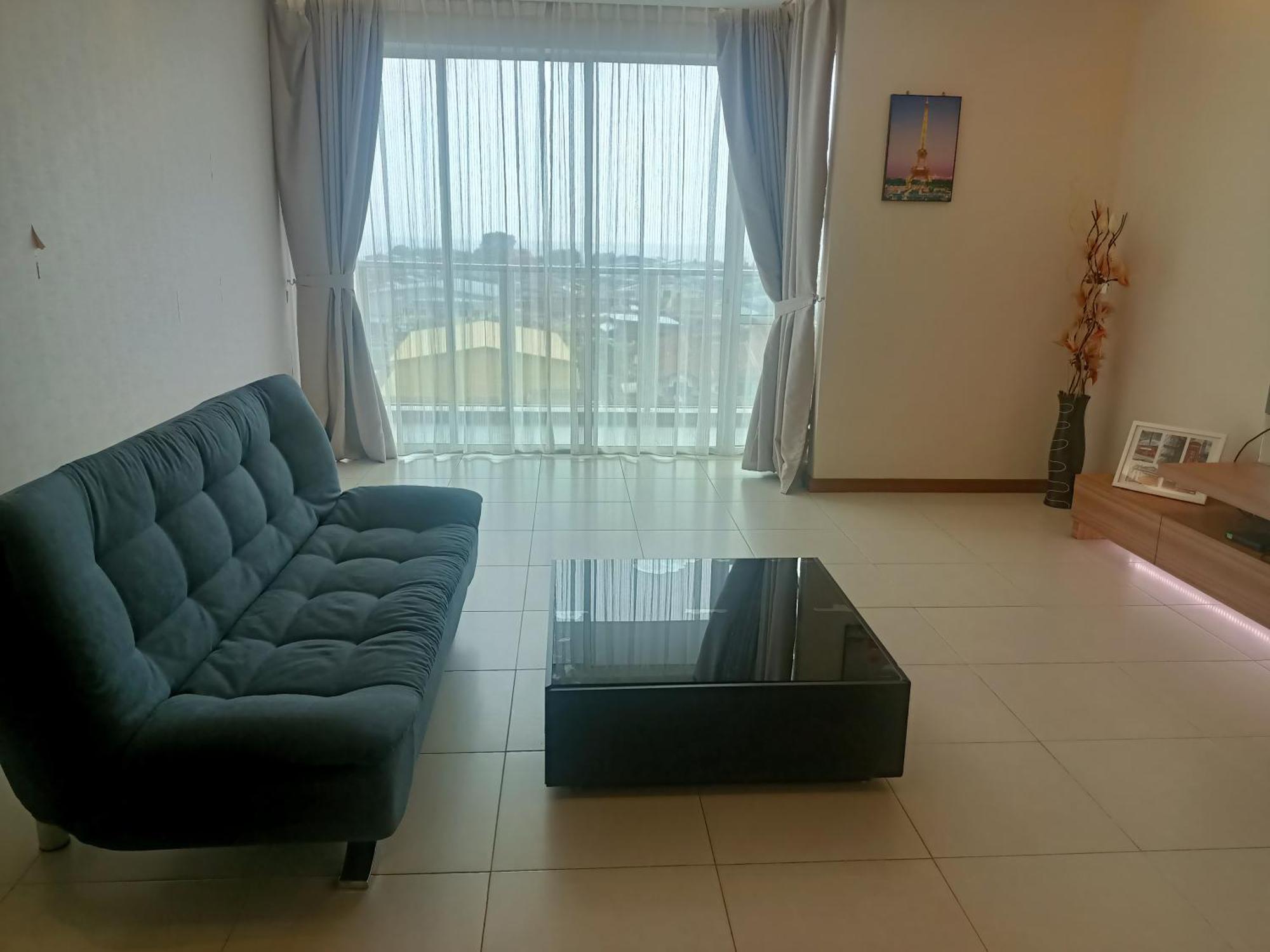 High Level Seaview Apartment *