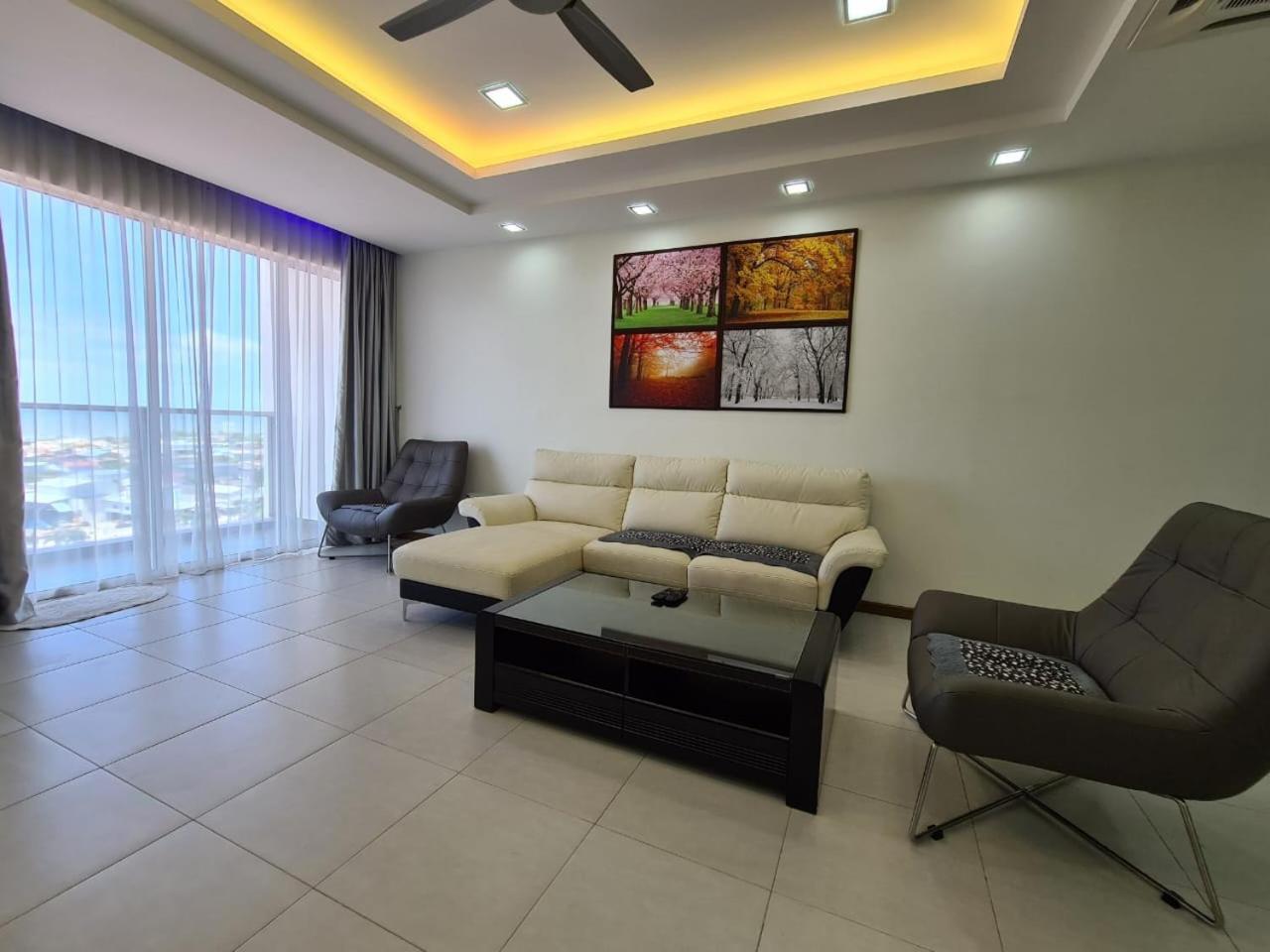 High Level Seaview Apartment