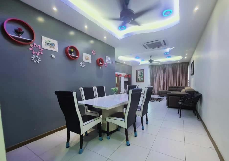 High Level Seaview Apartment