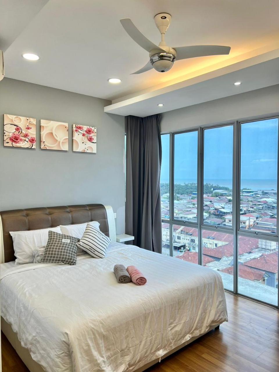 High Level Seaview Apartment